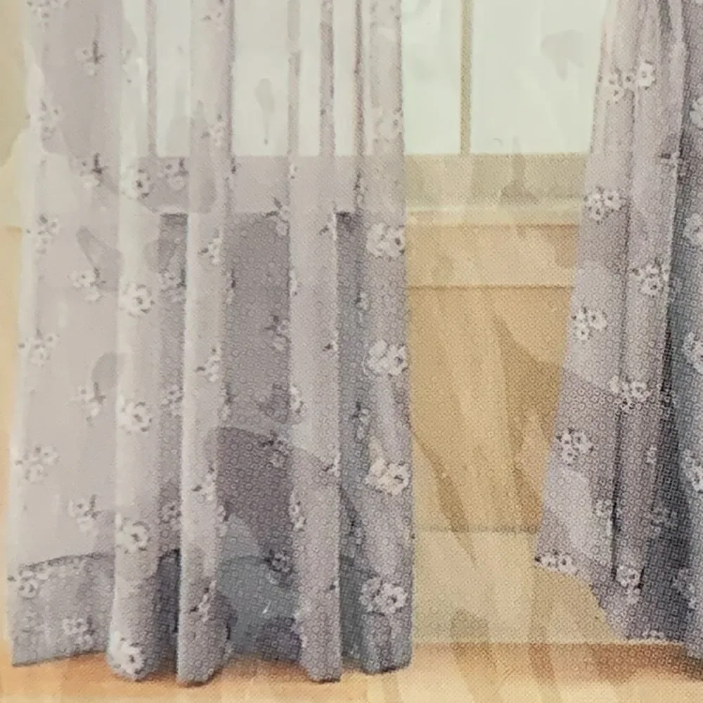 Vintage‎ 2003 Target Basic Principle No 2 Pair Of Floral Sheer Window Panels